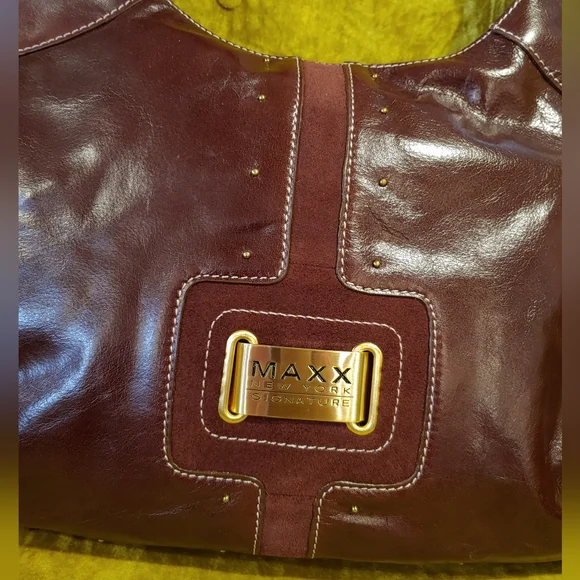 **LAST CHANCE** Maxx New York Brown Leather Suede Gold Studs Hobo Bag - Picture 2 of 8